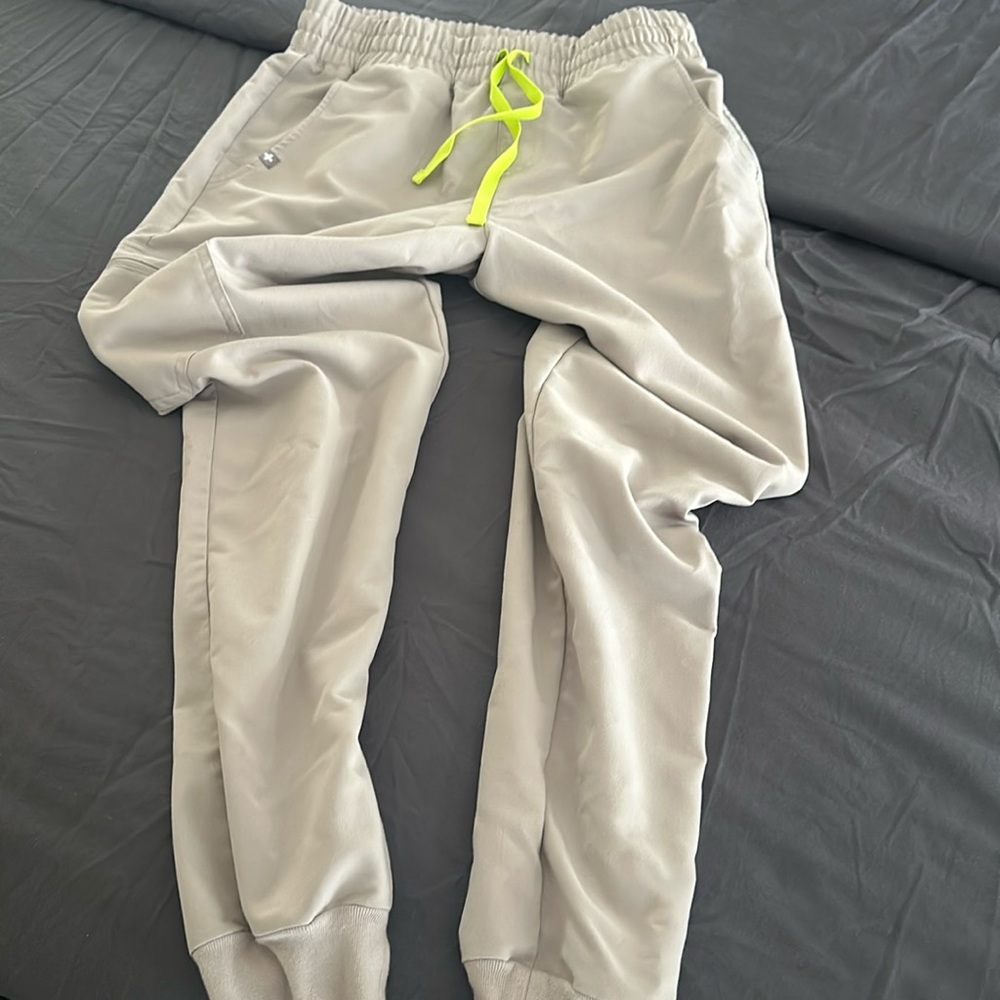 Size small figs Zamora